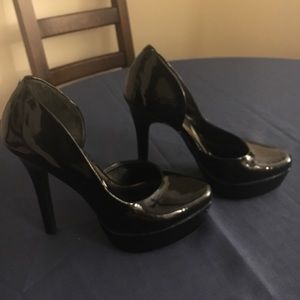 Black Jessica Simpson platform heels